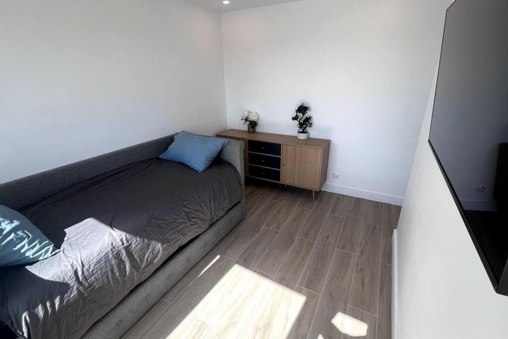 Nice Apartment With Amazing View Of Paris + Parking Екстер'єр фото